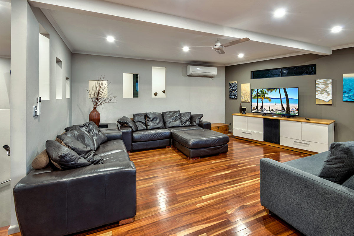 kaylan-house-mid-level-lounge
