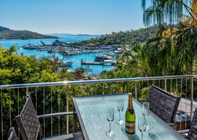 drinks-with-a-view-hamilton-island
